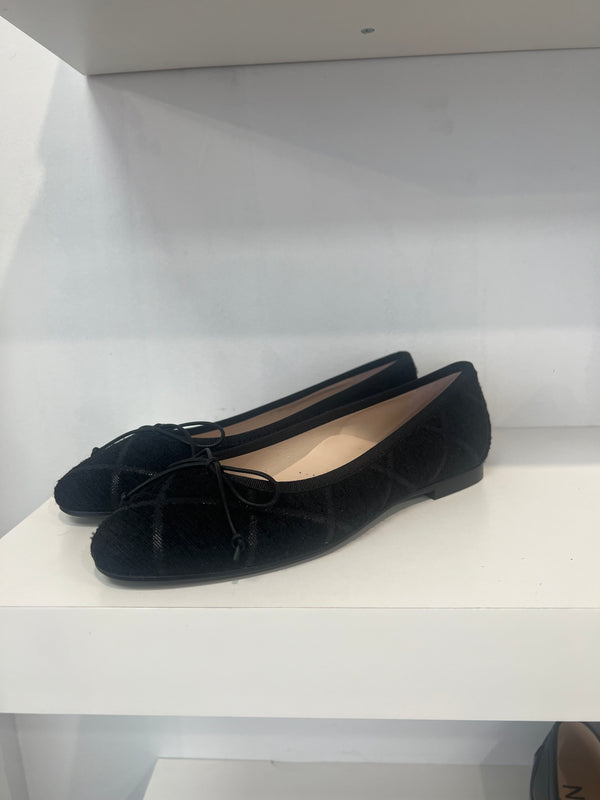 Beberlis Velvet Design Ballet Flat