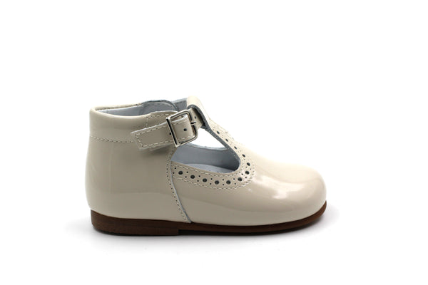 Beberlis Cream Patent Baby T-strap