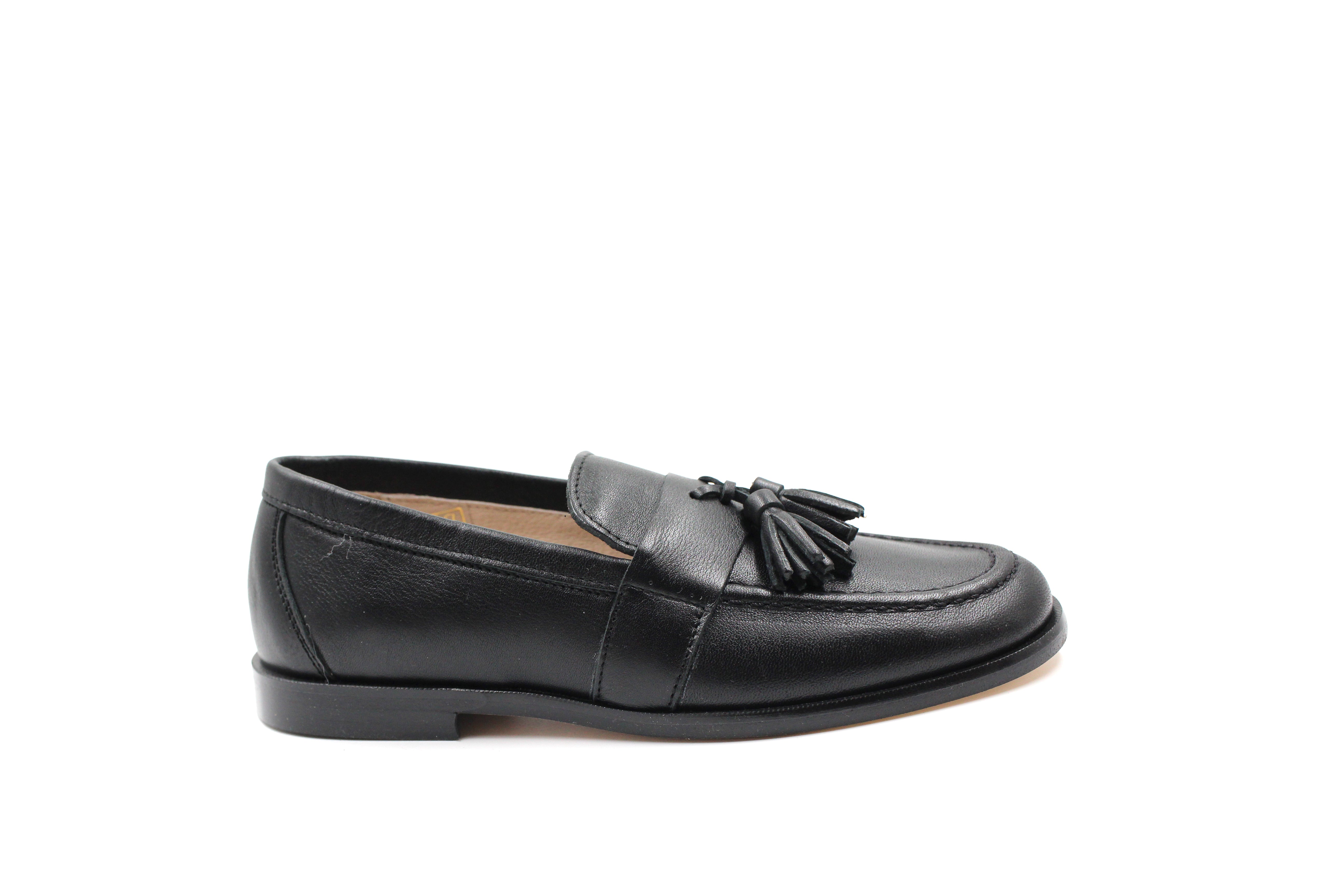 Hoo Black Leather Tassel Loafer